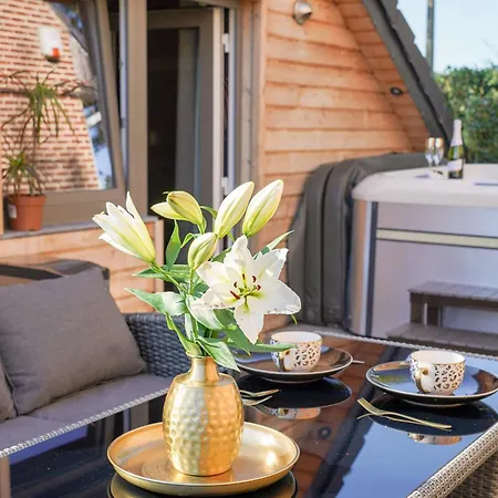 Liefdeshotel De Luxe *